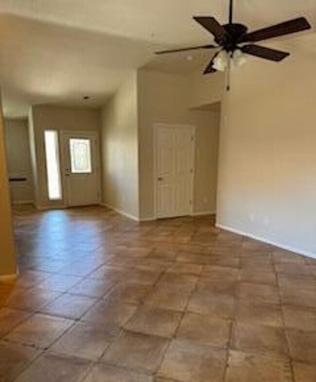 Building Photo - 754 Skyview Ln