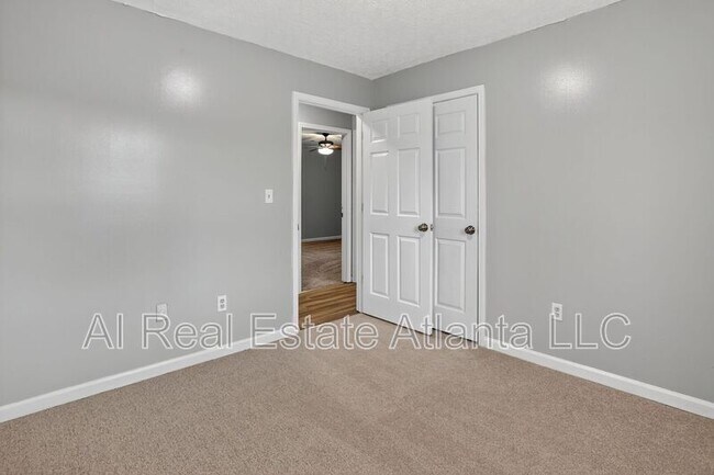 Building Photo - 1576 King Mill Rd