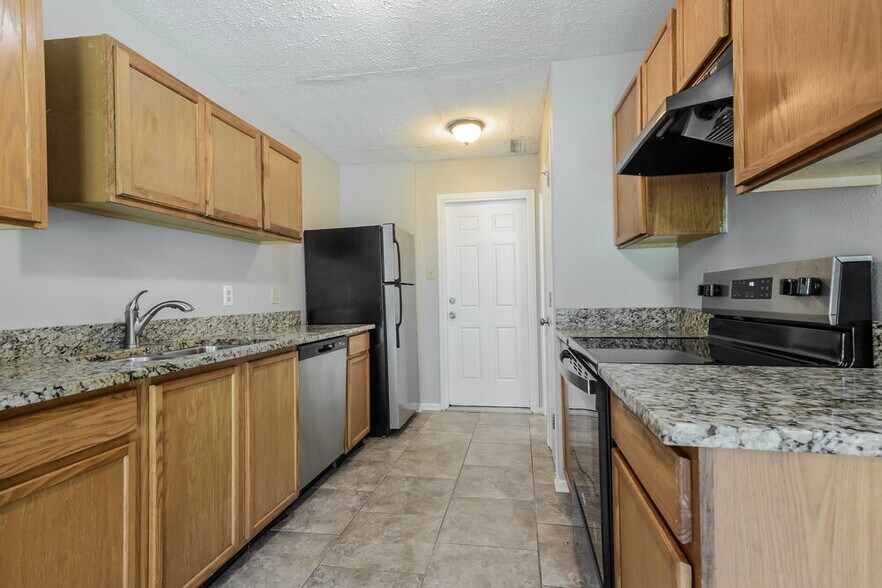 Building Photo - 2906 Redland Ln
