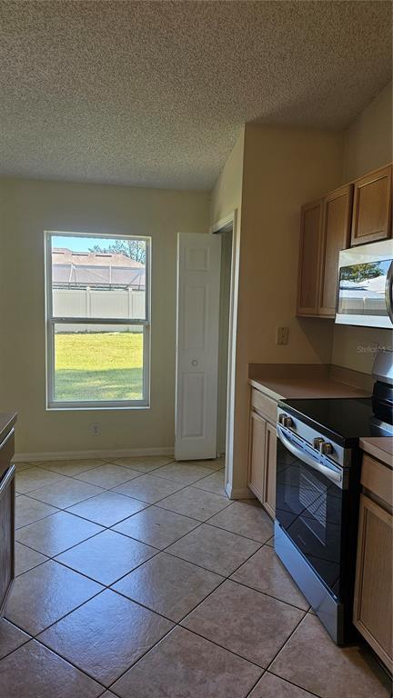 Building Photo - 31 Pillar Ln