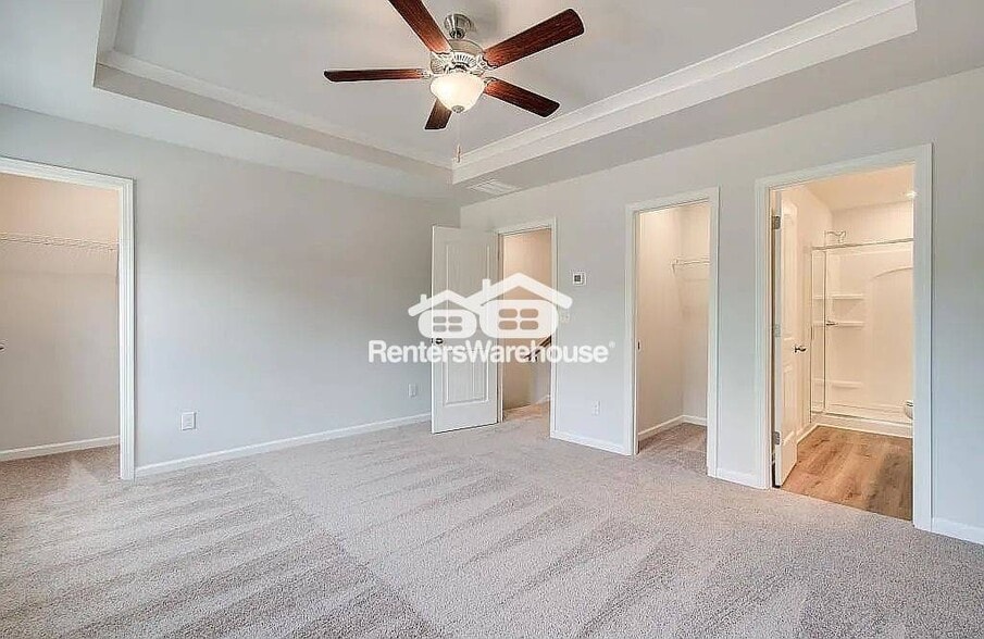 Building Photo - 3203 Bateman Dr