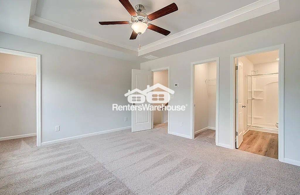 Building Photo - 3203 Bateman Drive SE