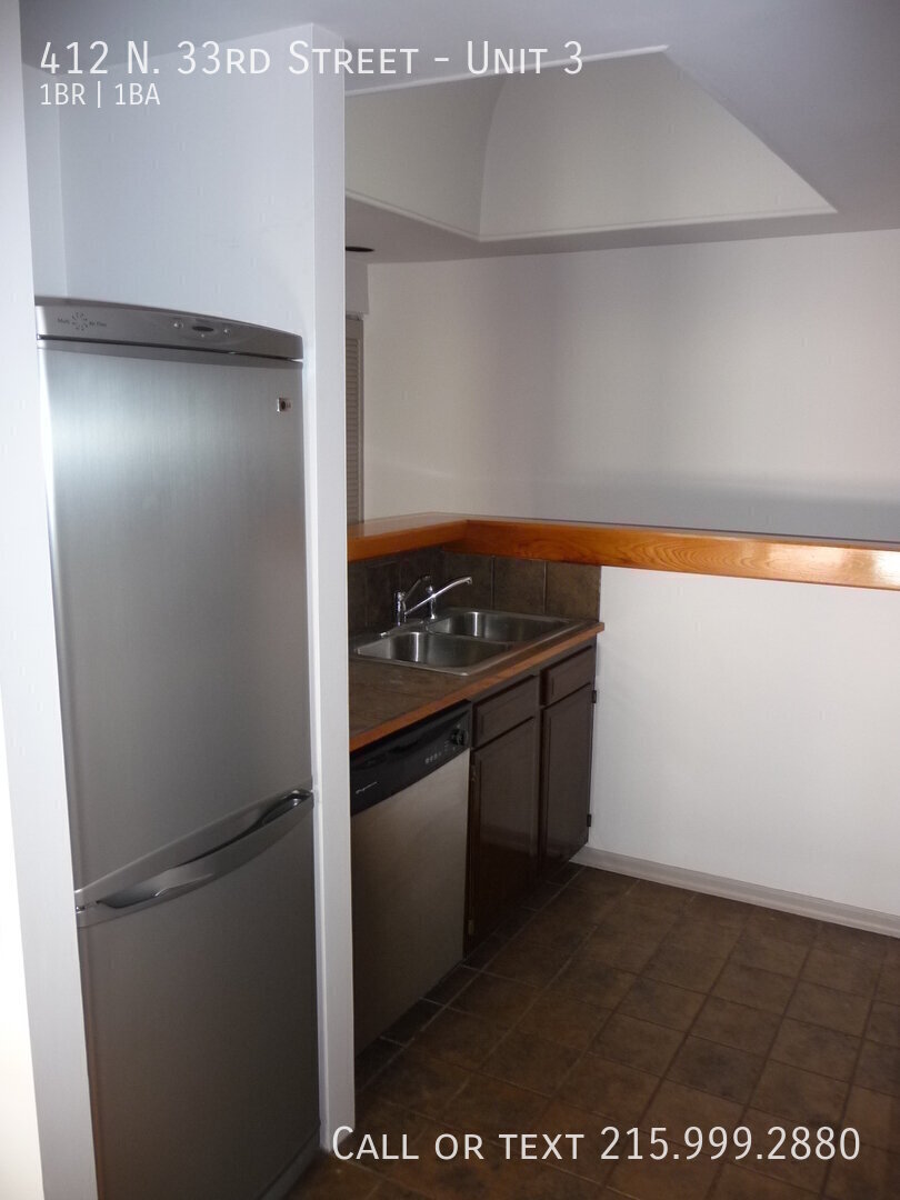 Building Photo - 412 N 33rd St