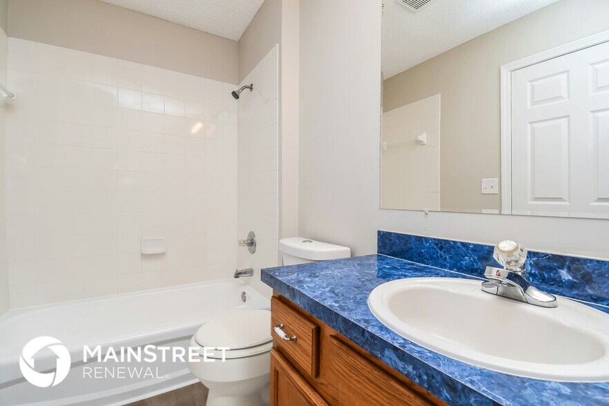 Building Photo - 1521 Ashleigh St