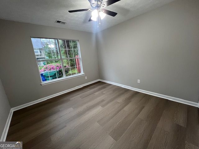 Building Photo - 5961 Sherwood Trace