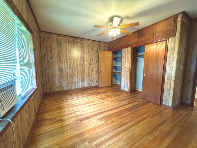 Building Photo - 2195 Shipman Rd