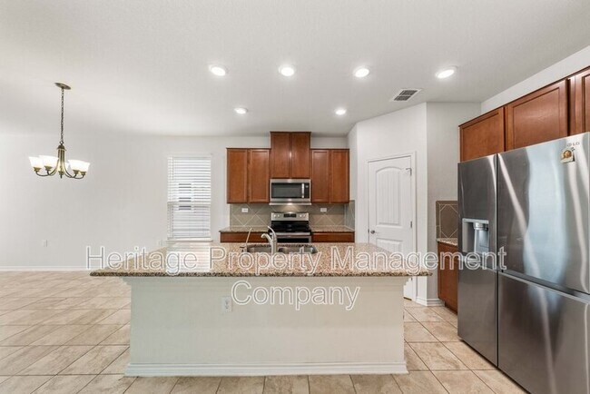 Building Photo - 7347 Bluebonnet Bay