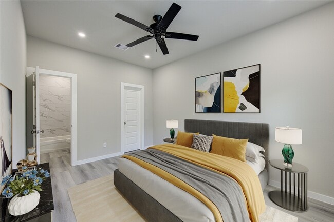 Building Photo - 8155 Tate St