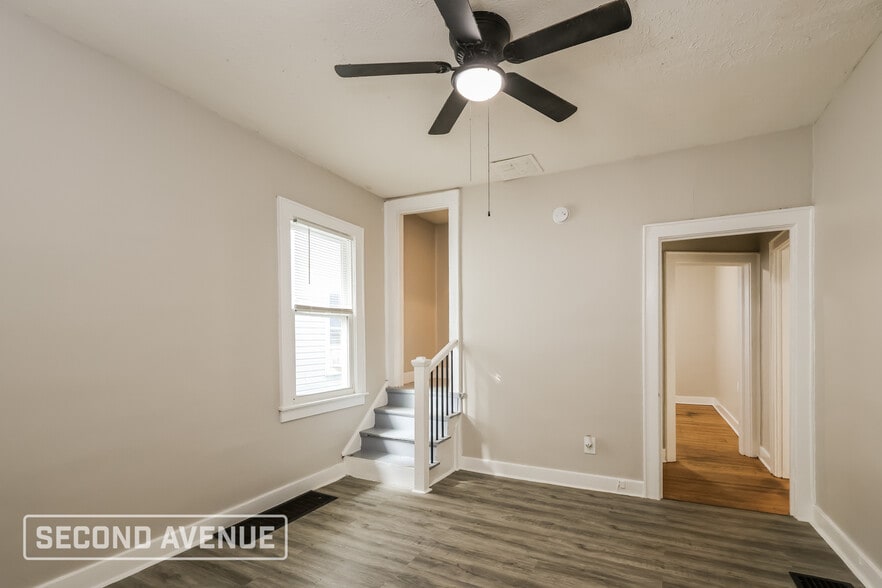 Building Photo - 459 S 41st St