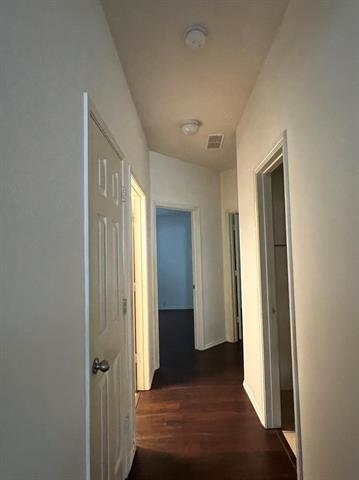 Building Photo - 1041 Wagon Trail Dr