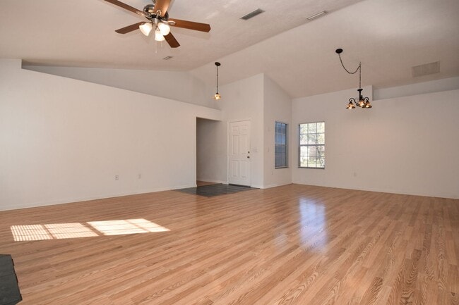 Building Photo - 3929 NW 62nd Ave