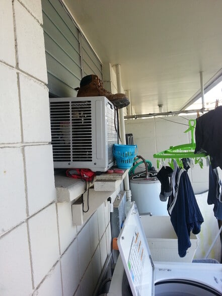 Building Photo - 1329 Kaihee St