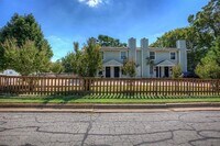 Building Photo - 1500 Lipscomb St