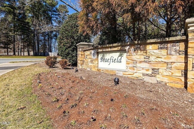 Building Photo - 7954 Willowglen Dr