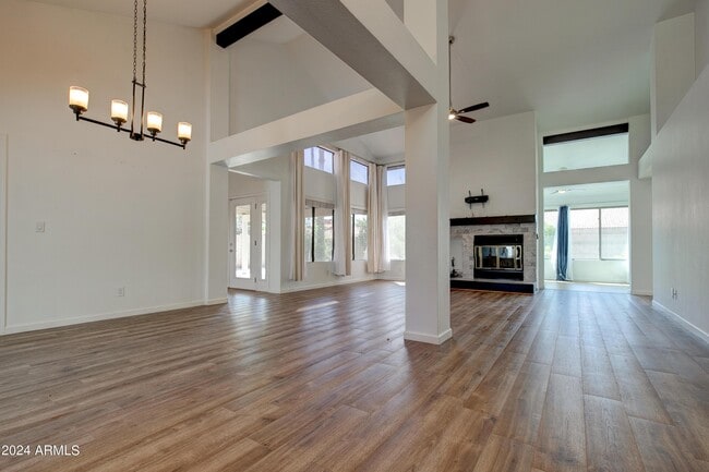 Building Photo - 1945 E Velvet Dr