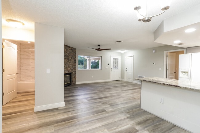 Building Photo - 5404 Deltona Blvd