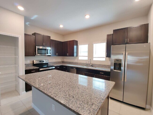 Building Photo - 4728 Pickering Harbor Pl