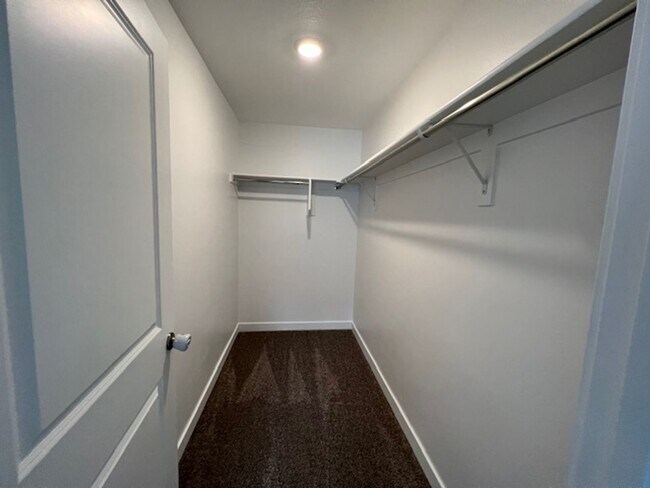 Building Photo - Gorgeous home in Payson, UT