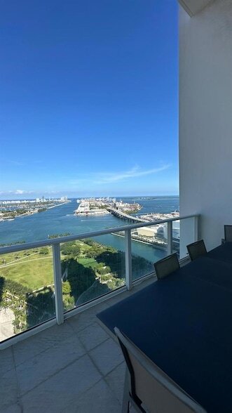 Building Photo - 1040 Biscayne Blvd