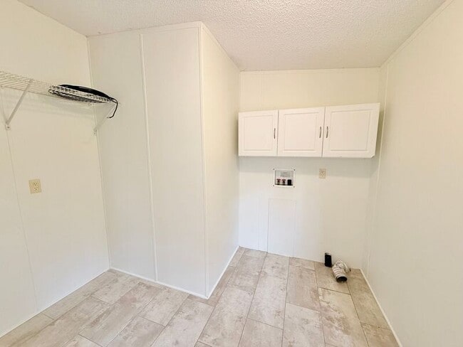 Building Photo - 3936 Griffith Rd