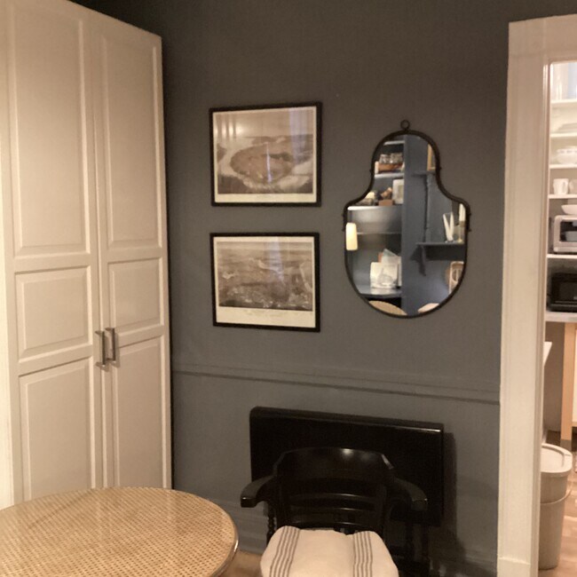 Building Photo - 21 Beacon St