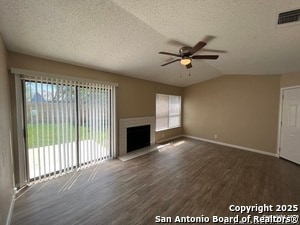 Building Photo - 4014 Colonial Sun Dr