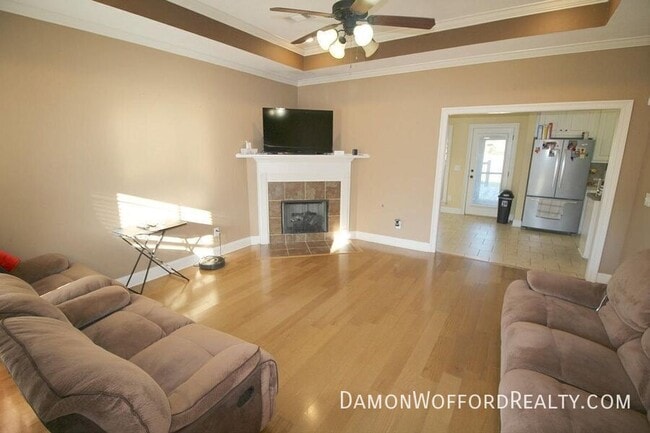 Building Photo - 614 Oak Park Cir