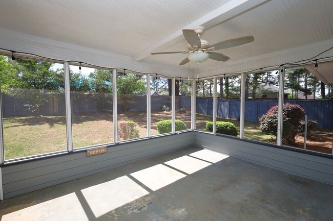 Building Photo - 4338 Kenilworth Cir