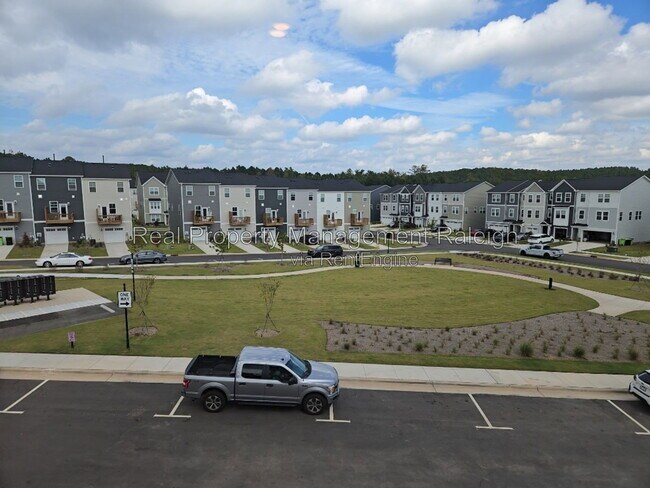 Building Photo - 466 Carolina Spgs Blvd