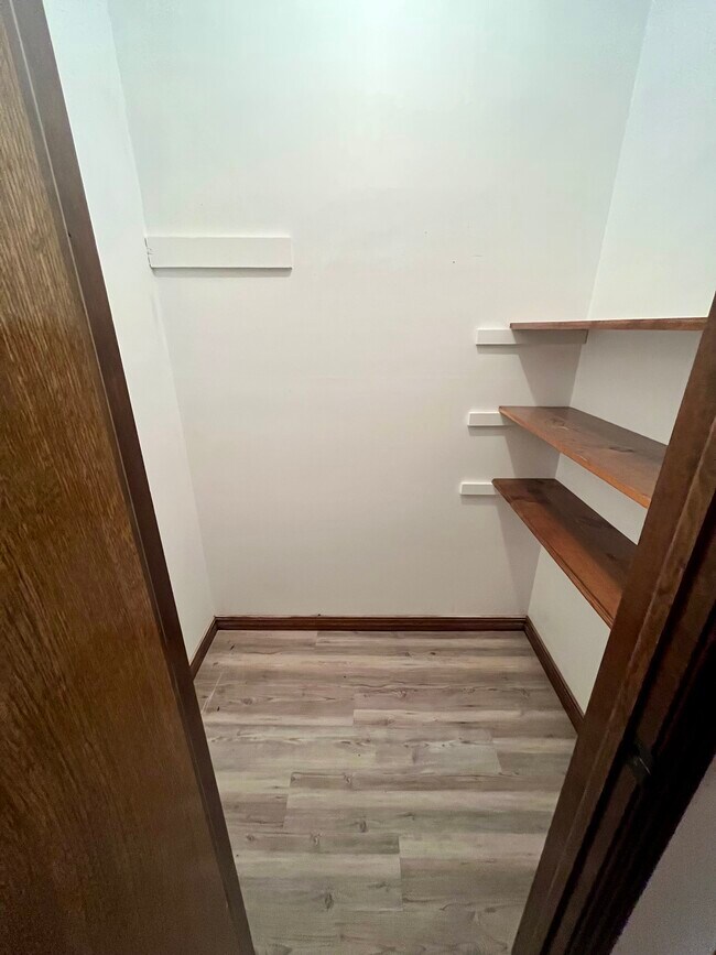 Building Photo - 14731 E 96th St N