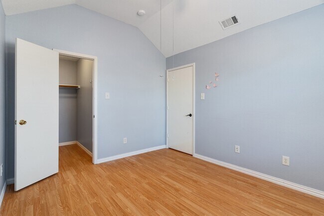 Building Photo - 409 Kathy Ln