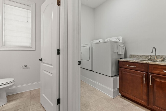 Building Photo - Crystal Water Home