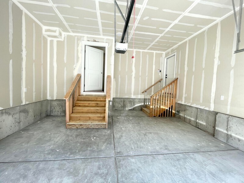 Building Photo - 739 N 160 E