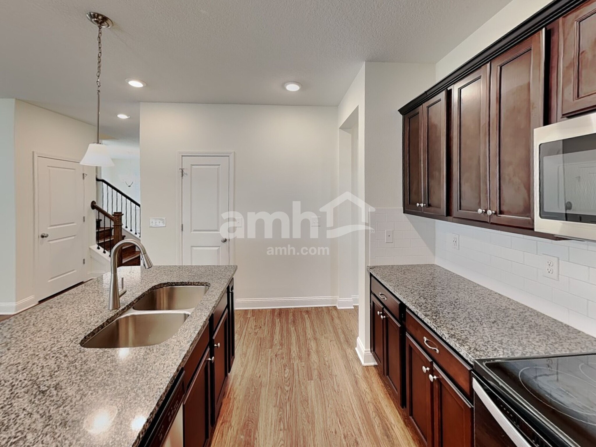 Building Photo - 2939 Hill Valley Ln
