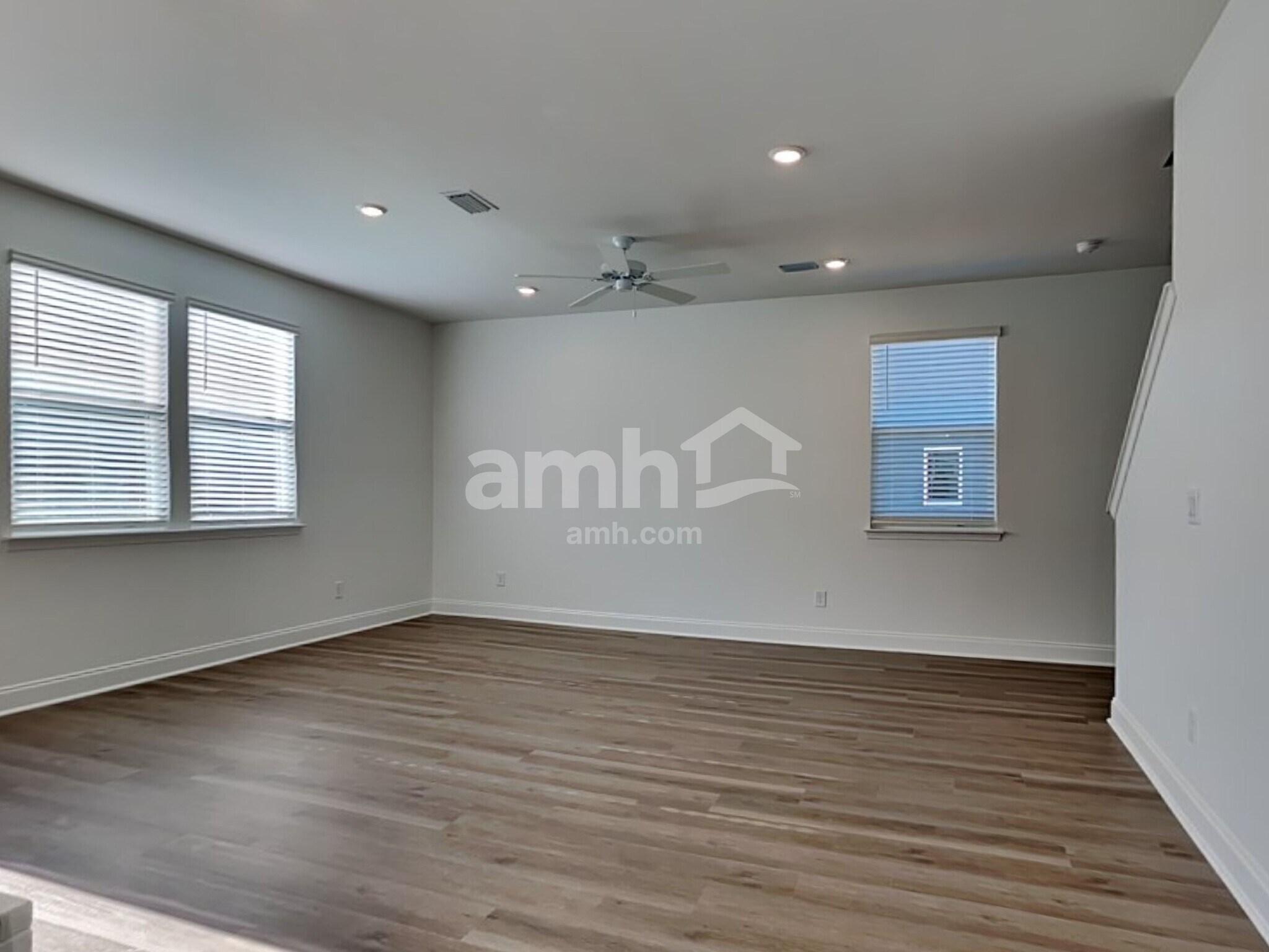 Building Photo - 413 Armstrong Curve