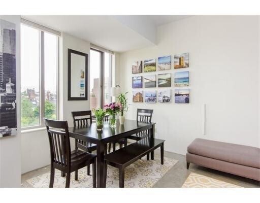 Building Photo - 1313 Washington St