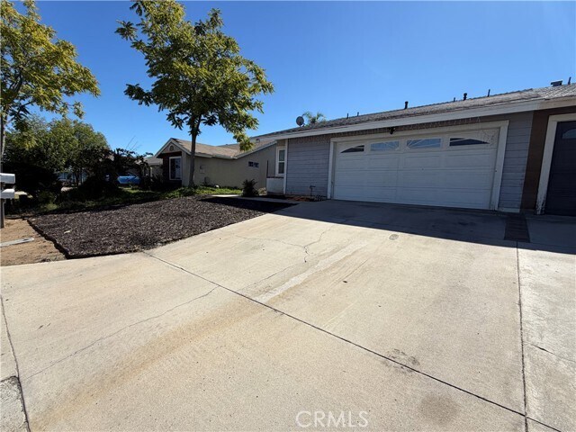 Building Photo - 321 Red Cedar Pl