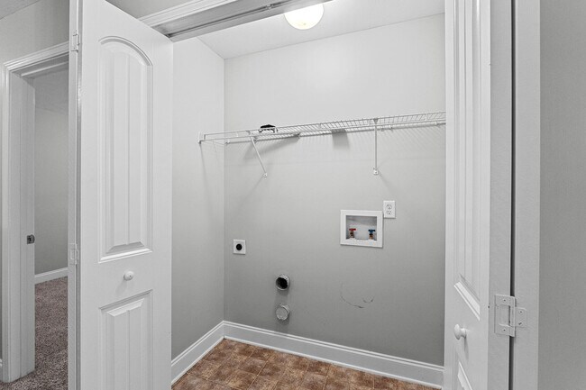 Building Photo - 1132 Sierra Ln