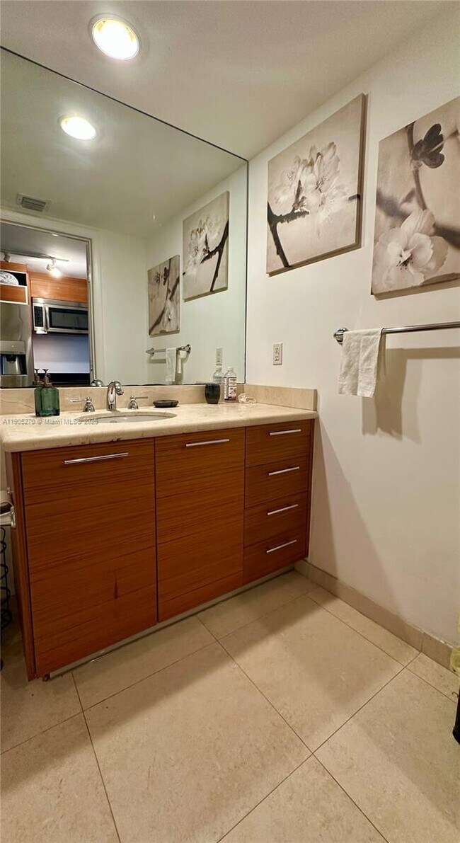 Building Photo - 50 Biscayne Blvd