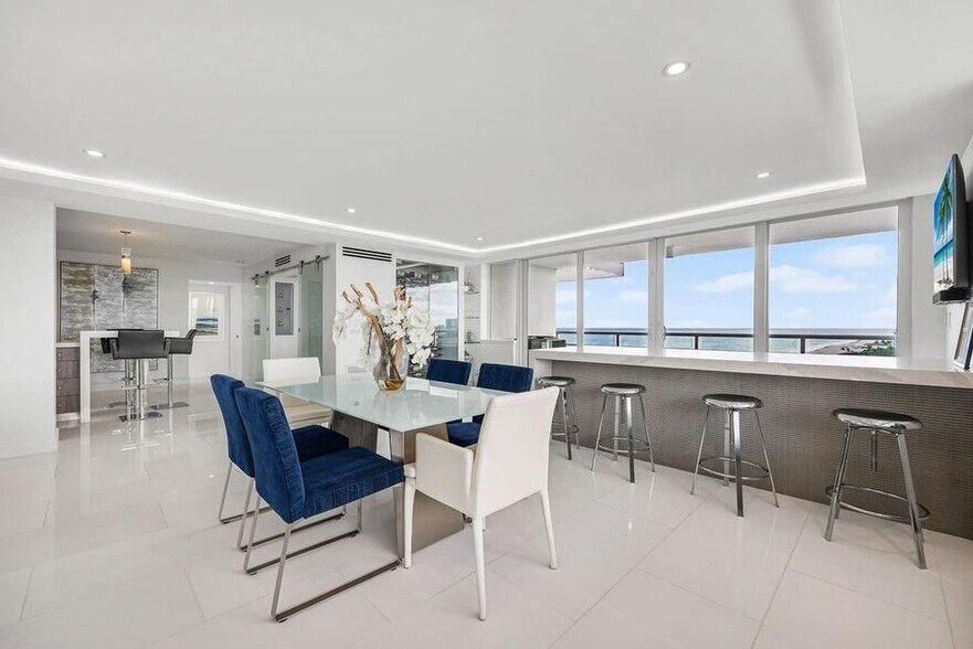 Building Photo - 545 S Fort Lauderdale Beach Blvd