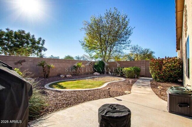 Building Photo - 41793 W Sunland Dr