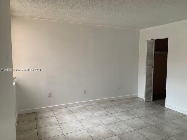 Building Photo - 10801 SW 109th Ct