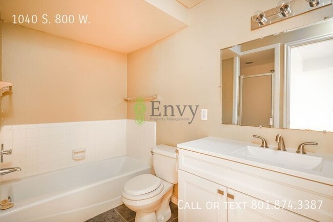 Building Photo - 1040 S 800 W