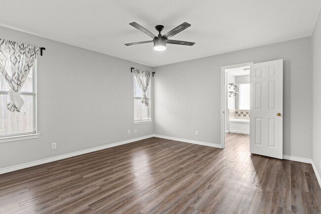 Building Photo - 4305 Maggie Dr