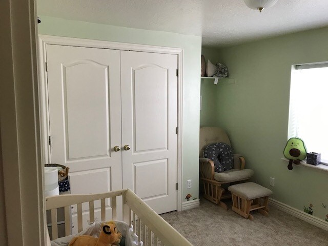 Building Photo - 562 E 720 N
