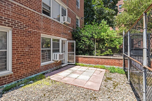 Building Photo - 110-20 71st Rd