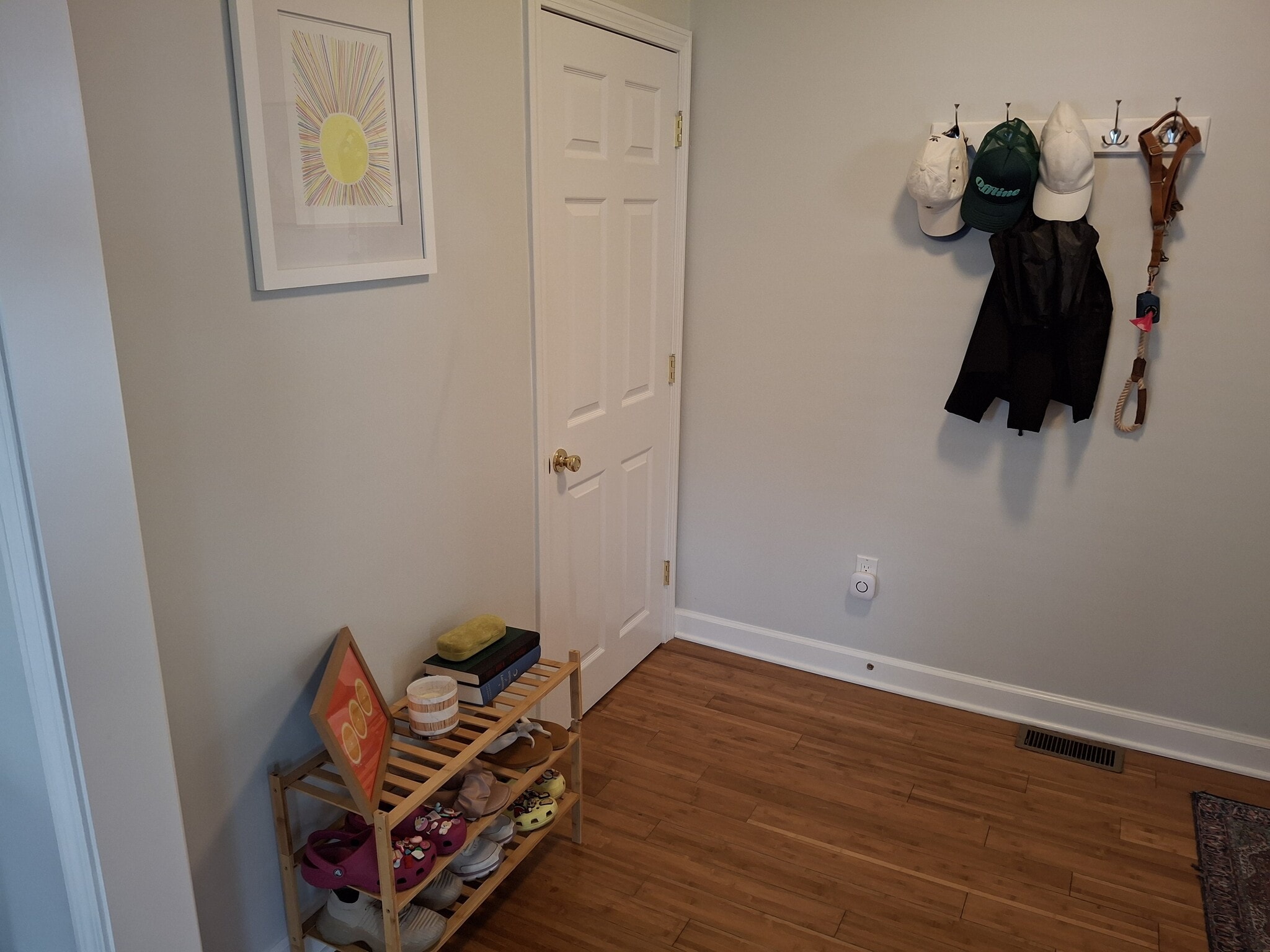 Building Photo - 49 Hersom St