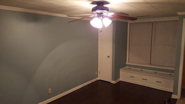 Building Photo - 6248 Brightwood Dr