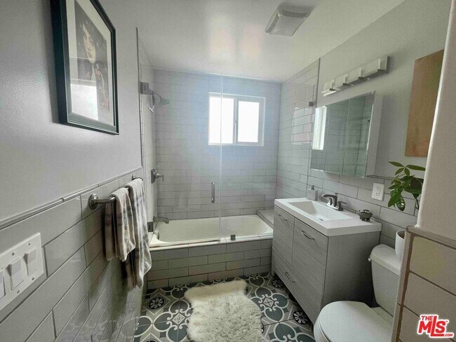 Building Photo - 1823 20th St