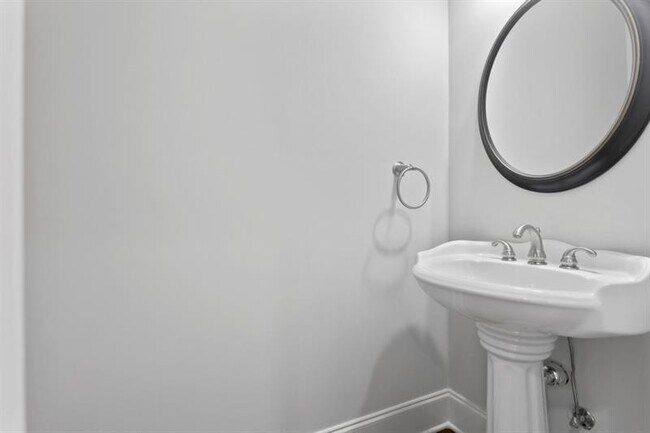Building Photo - 5840 Vista Brook Dr